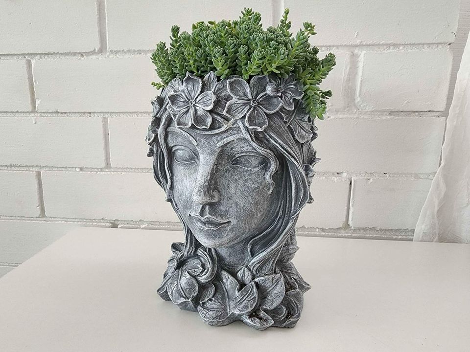 Grecian Lady Planter Pot with plant as hair